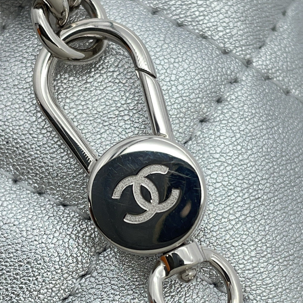 CHANEL Matelasse Star Motif ChainCard Case Silver Lambskin