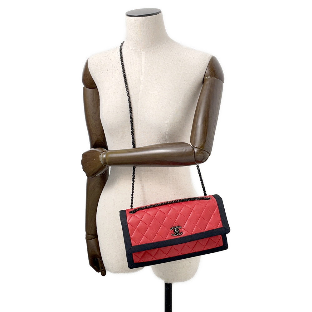 CHANEL Matelasse ChainShoulder Bag Red/Black Lambskin