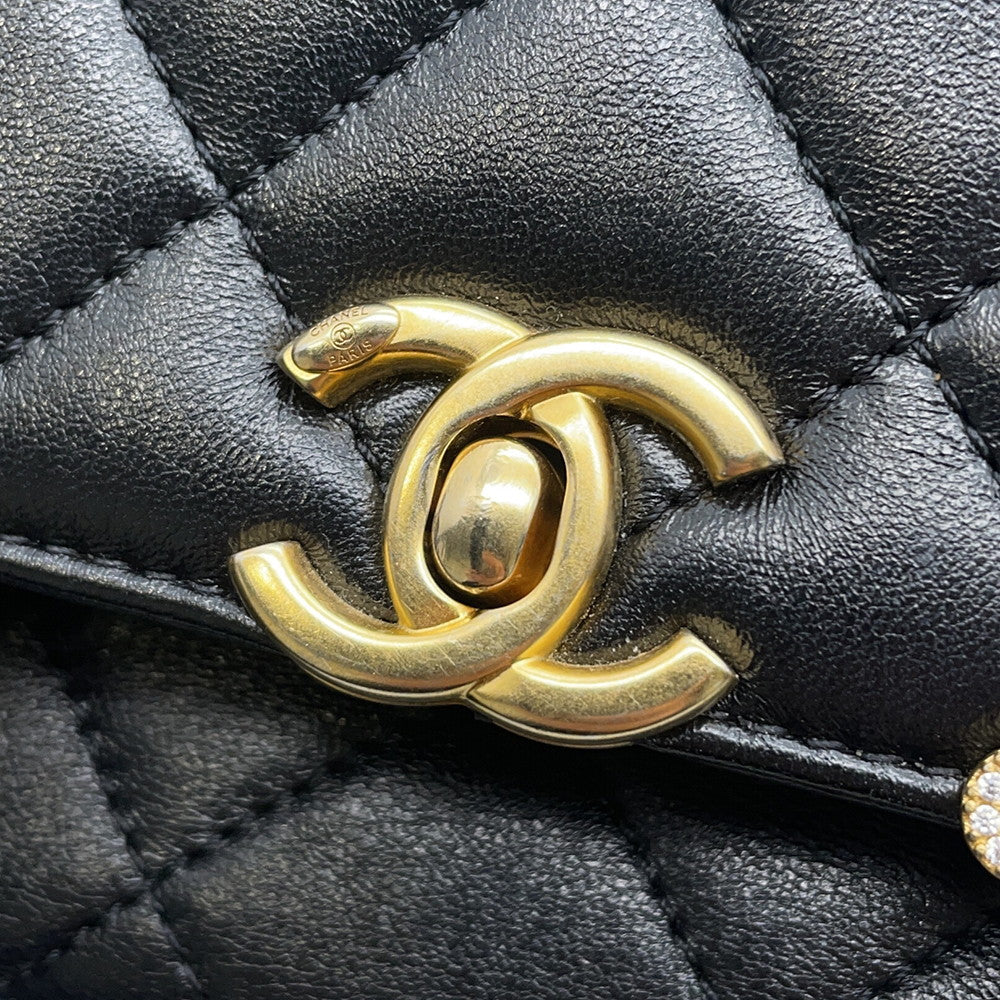 CHANEL Matelasse ChainShoulder Bag BlackAS3731 Lambskin