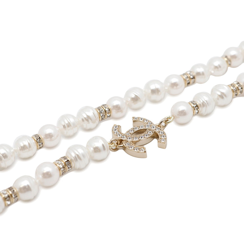 CHANEL CC Logo Faux Pearl Necklace Gold/White Gold Plated