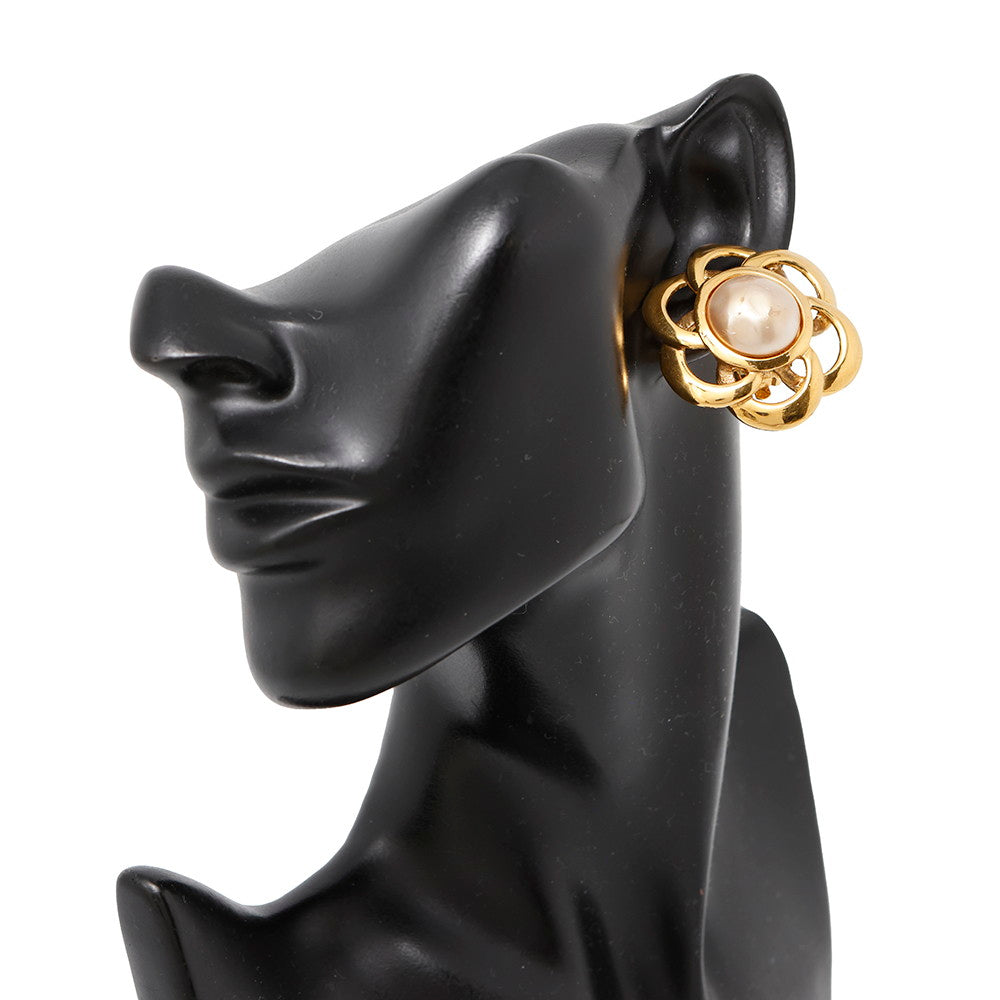 CHANEL Flower motif Earring Gold Gold Plated