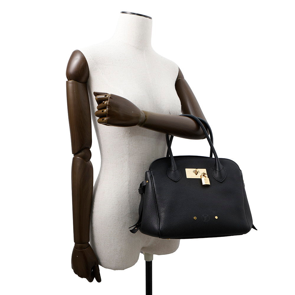 LOUIS VUITTON Milla NoirM54346 Calf Leather Size PM