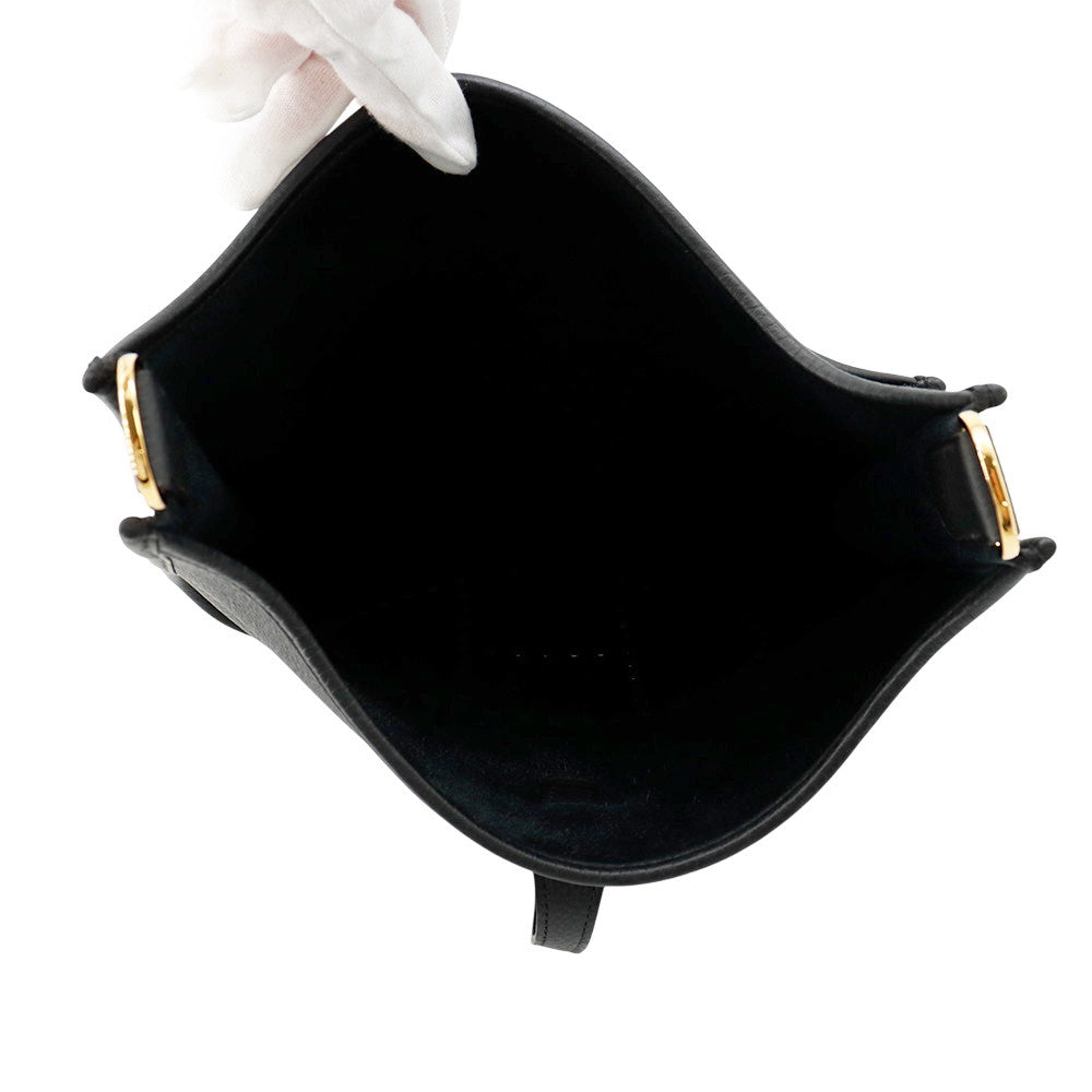 HERMES Evelyne 3 Black Taurillon Clemence Size PM