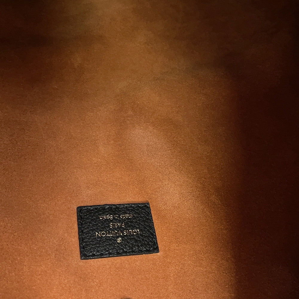 LOUIS VUITTON Lowkey Hobo NoirM24856 Grained Calf Leather Size MM