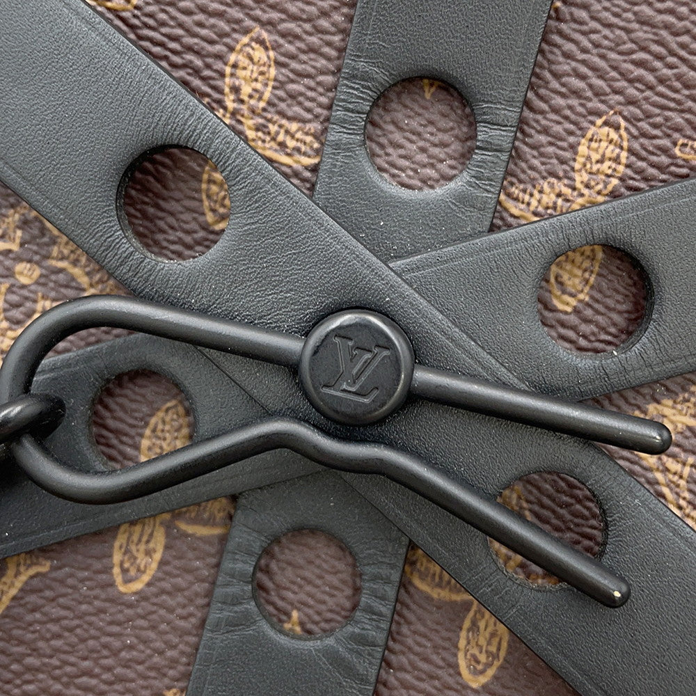 LOUIS VUITTON wheel box NoirM59706 Monogram