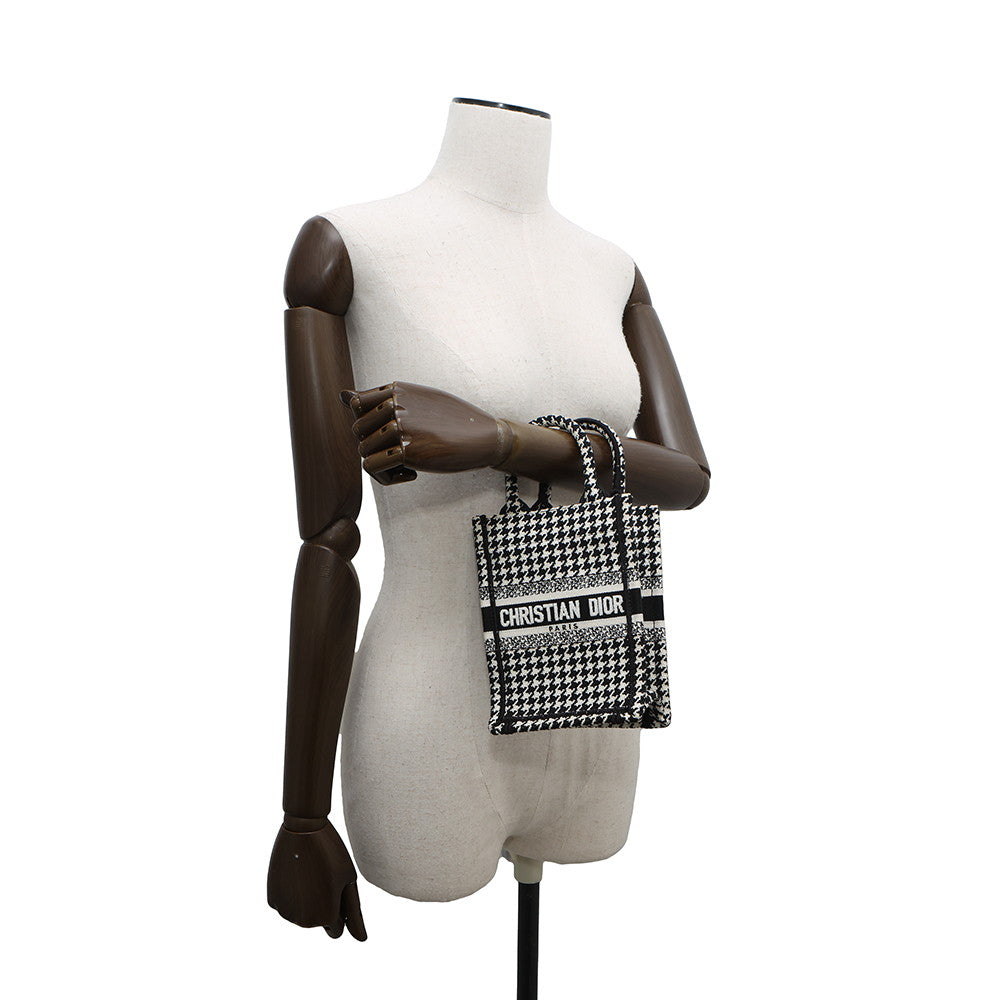 Dior Book Tote Mini Phone Bag Vertical Black/WhiteS5555CZAE Canvas