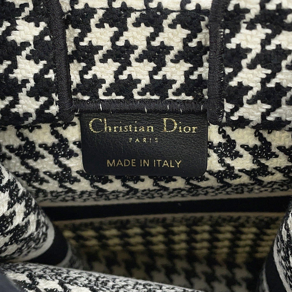 Dior Book Tote Mini Phone Bag Vertical Black/WhiteS5555CZAE Canvas