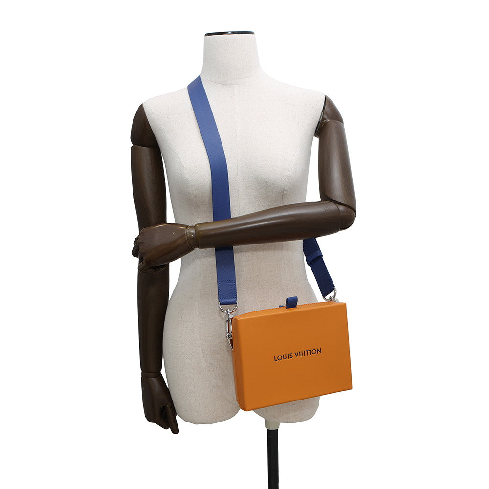 LOUIS VUITTON Shopper・Clutch SaffronM13984 Leather