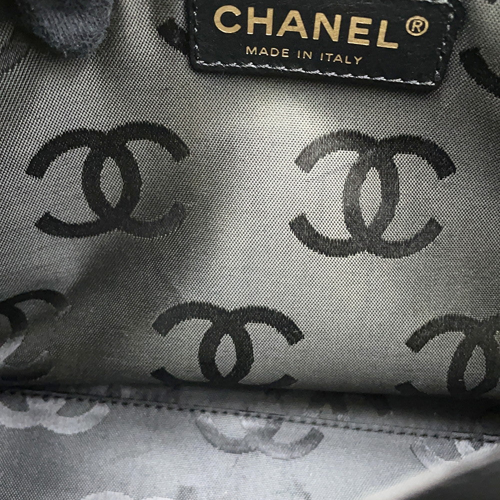 CHANEL CC Logo Handbag Black Caviar Leather