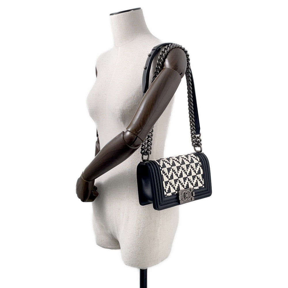 CHANEL Boy Chanel Woven Chainshoulder Bag White/BlackA67085 Leather Size Small