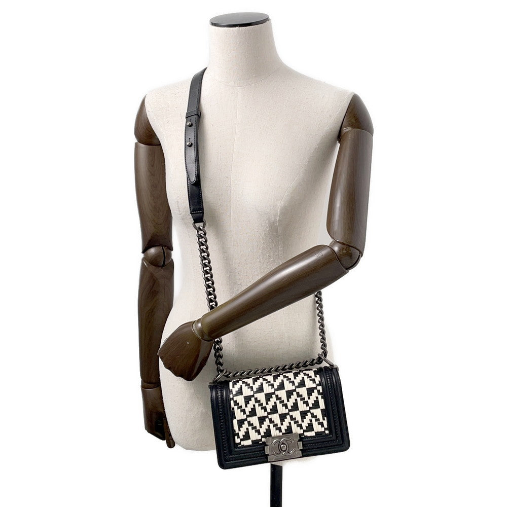CHANEL Boy Chanel Woven Chainshoulder Bag White/BlackA67085 Leather Size Small