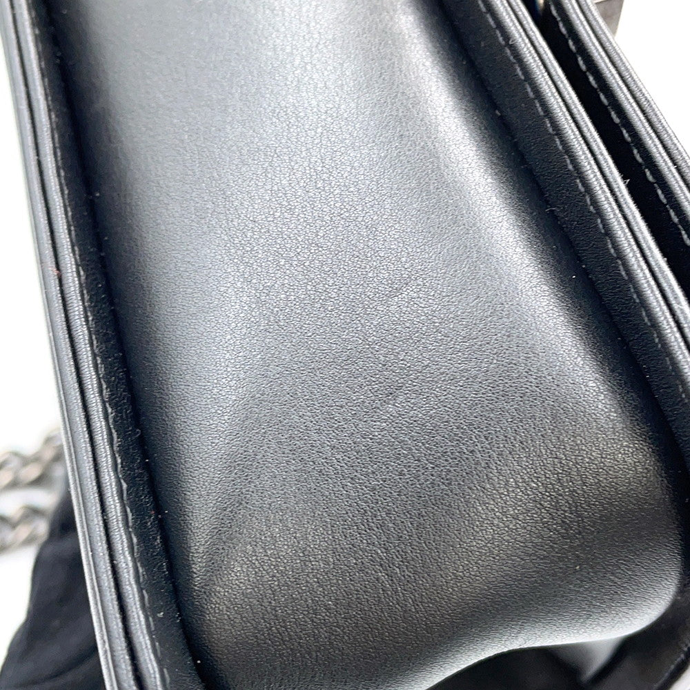 CHANEL Boy Chanel Woven Chainshoulder Bag White/BlackA67085 Leather Size Small