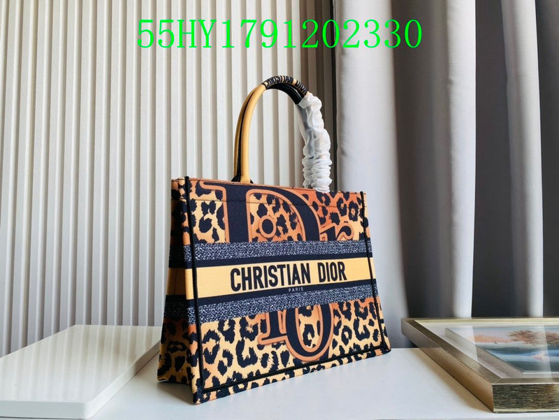 Christian Dior Luxury Bag - The Tote   326