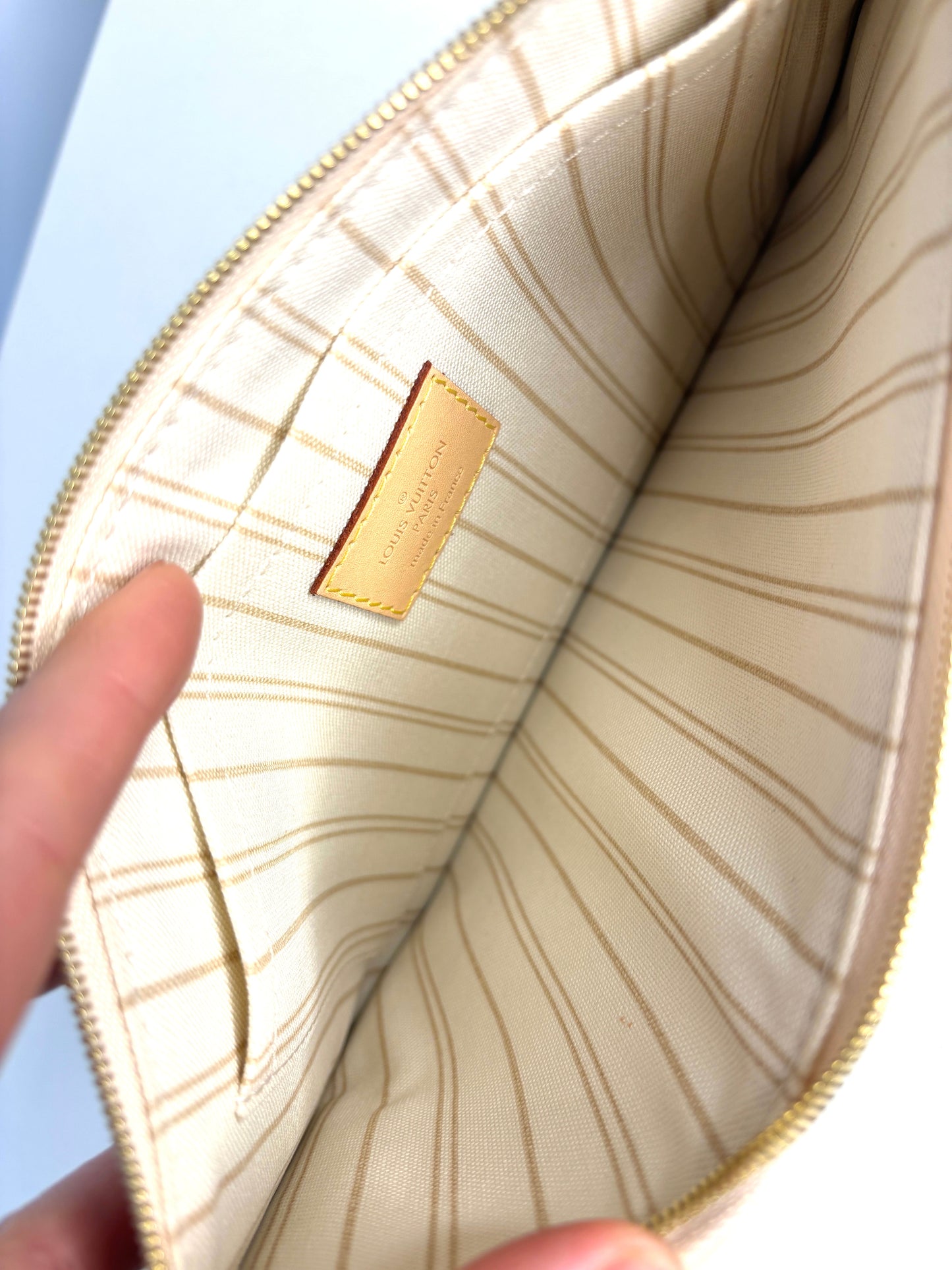 Louis Vuitton Neverfull Damier Azur Pouch Pochette Clutch Bag