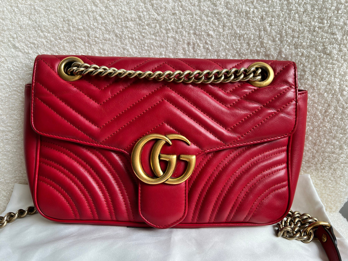 Gucci GG Hibiscus Red Marmont Small Shoulder Bag (RRP £2,070)