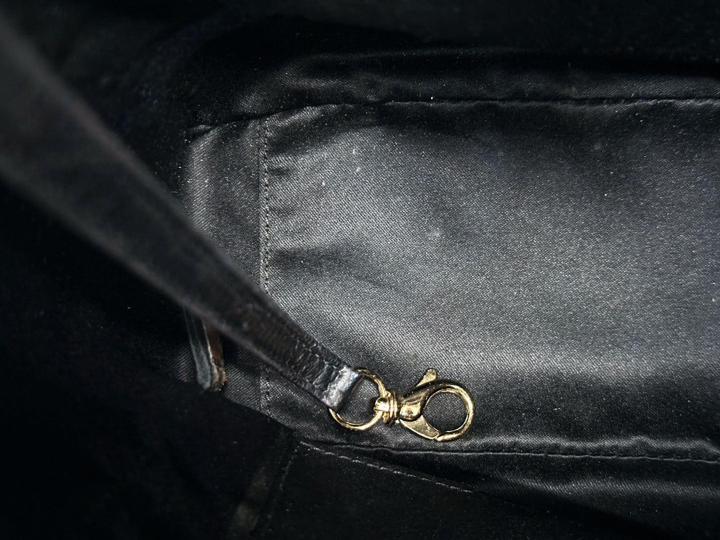 Chanel Caviar Quilted Petit Shopping Tote PST Black 1506 holo card