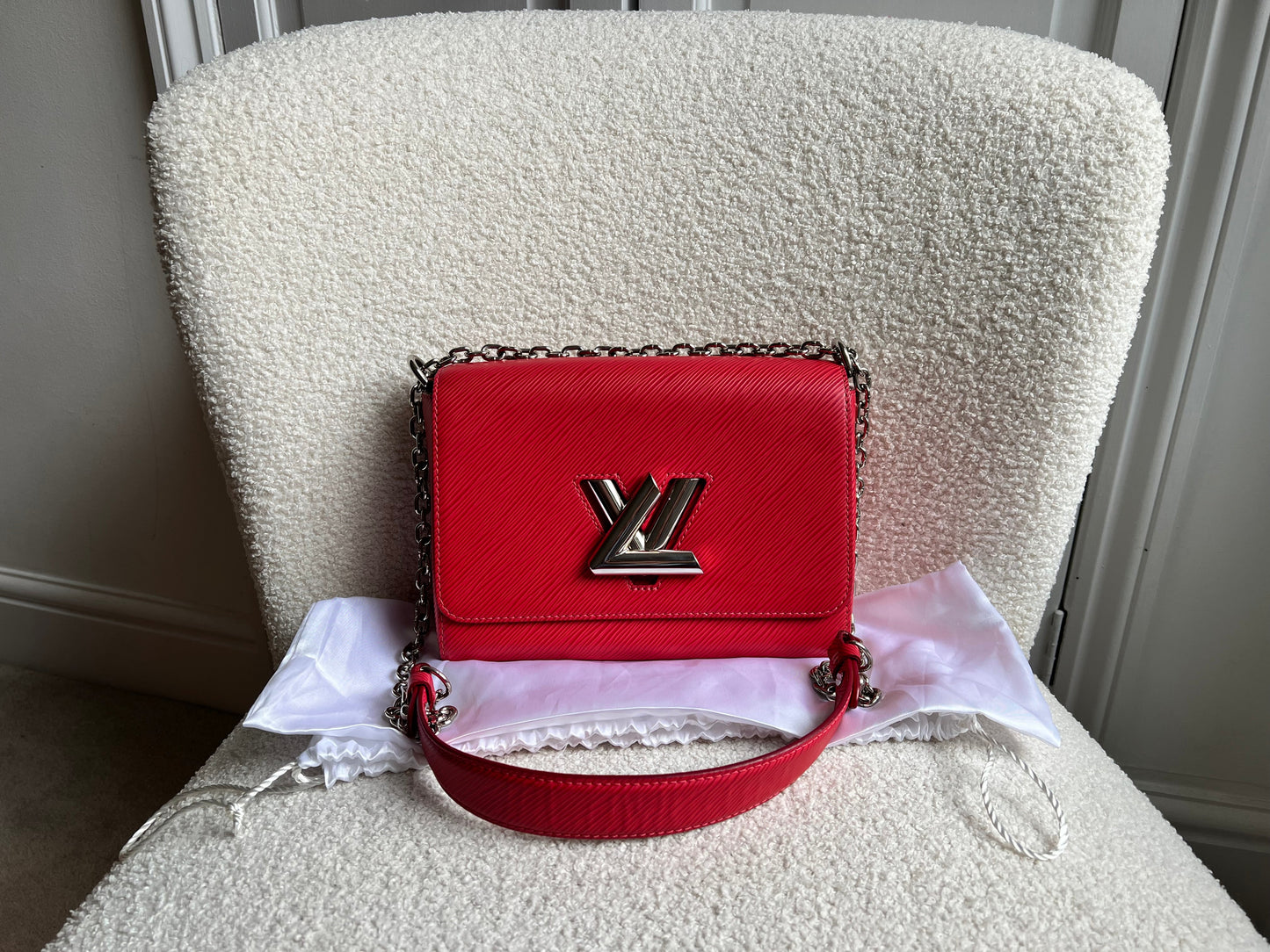 Louis Vuitton Coquelicot Twist MM Shoulder Bag (RRP £3450)