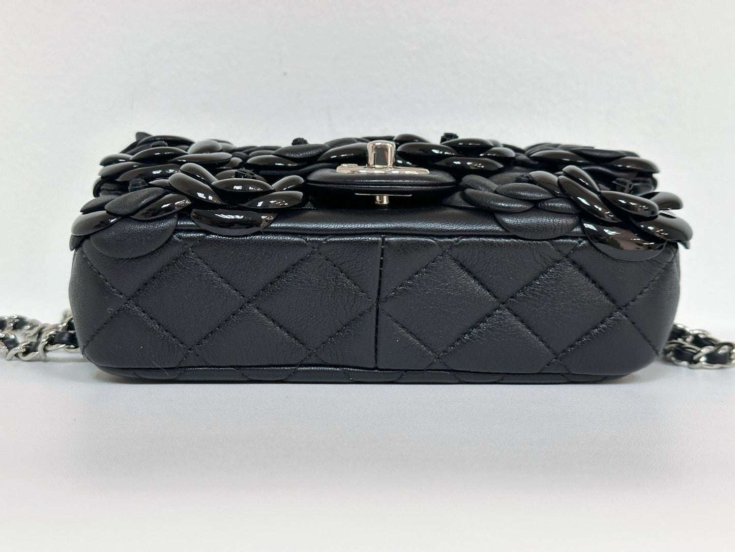 CHANEL Camellia Lambskin Patent Around Flap Crossbody Bag holo card 2246
