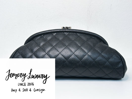 Chanel Quilted Timeless Kisslock Clutch Black Caviar holo 1193
