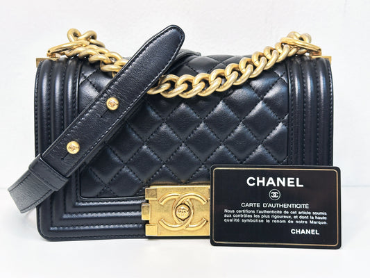 CHANEL SMALL BOY BAG CAVIAR BLACK GHW 2457 holo card