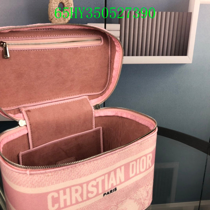 Christian Dior Luxury - The Tote   682