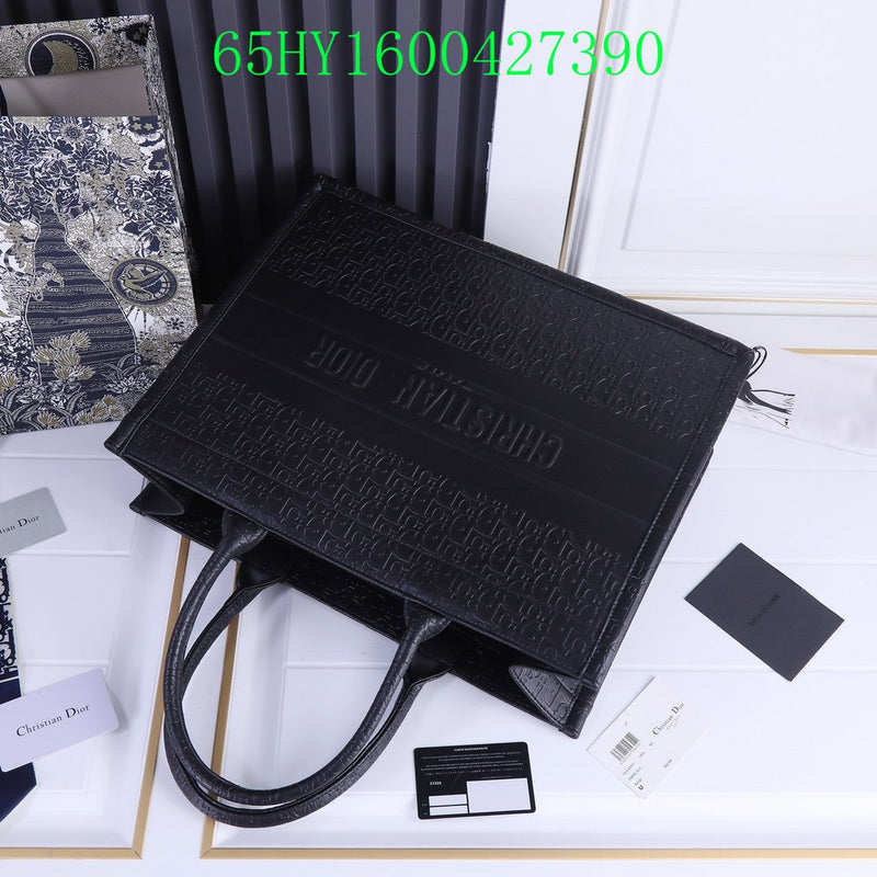 Christian Dior Luxury Bag - The Tote   223