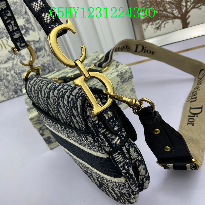 Christian Dior Luxury Bag - The Tote   490