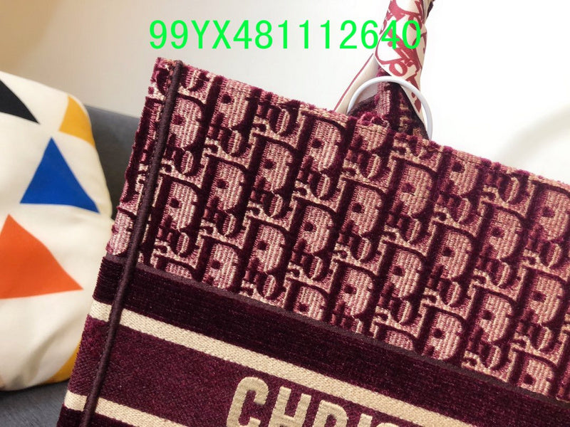 Christian Dior Luxury Bag - The Tote   393