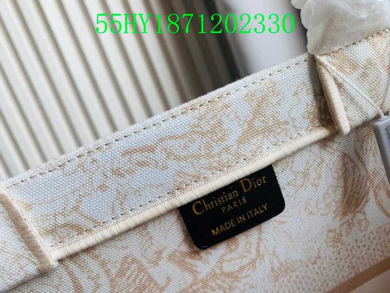 Christian Dior Luxury Bag - The Tote   321