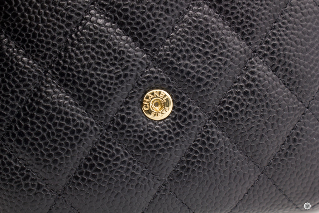 Chanel AP0231 Y01588 Classic Fold Wallet (old Model: A82288) Black Caviar Short Wallet Ghw