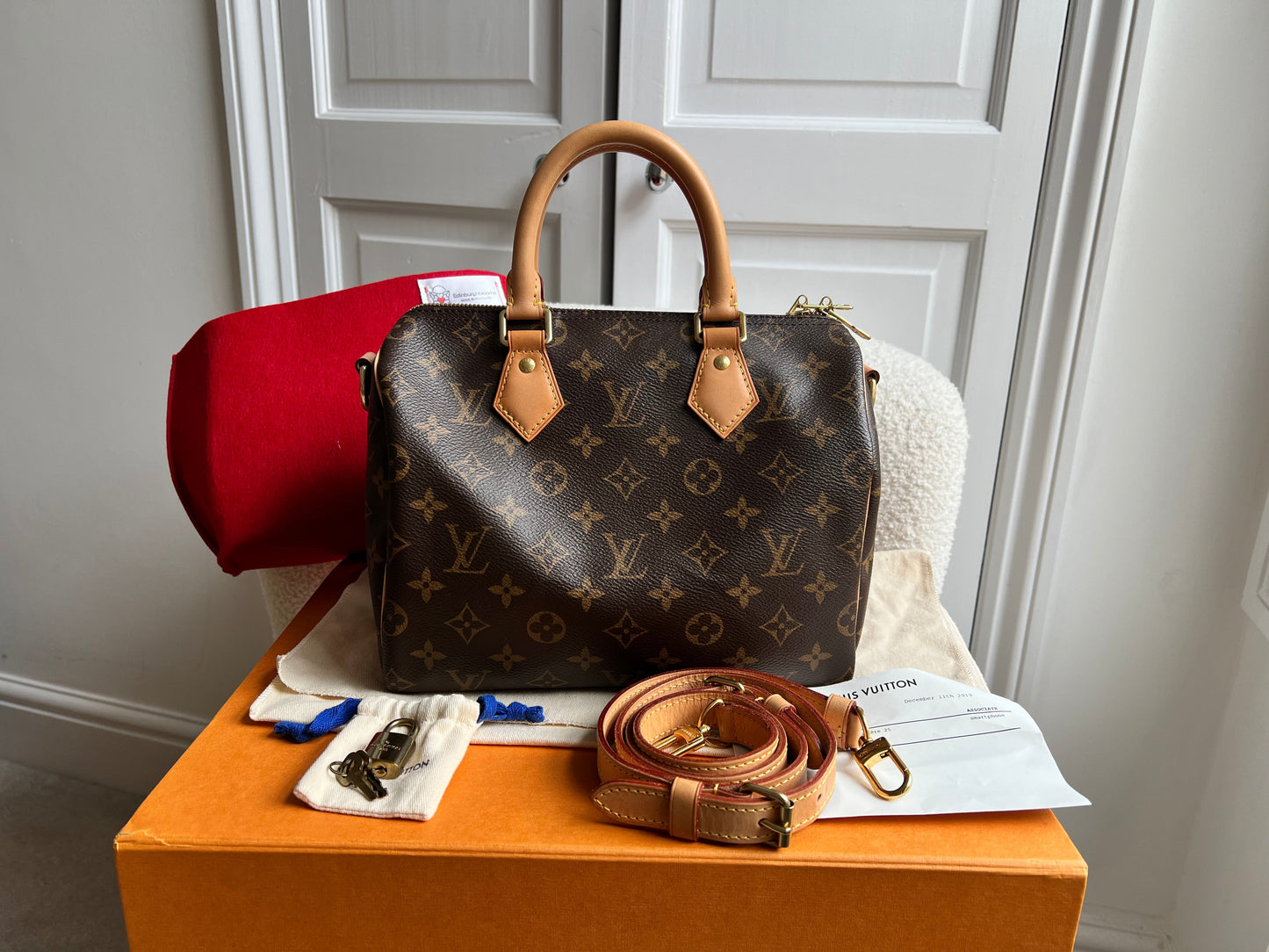 Louis Vuitton Speedy 25 Bandouliere Monogram (RRP £1,420)