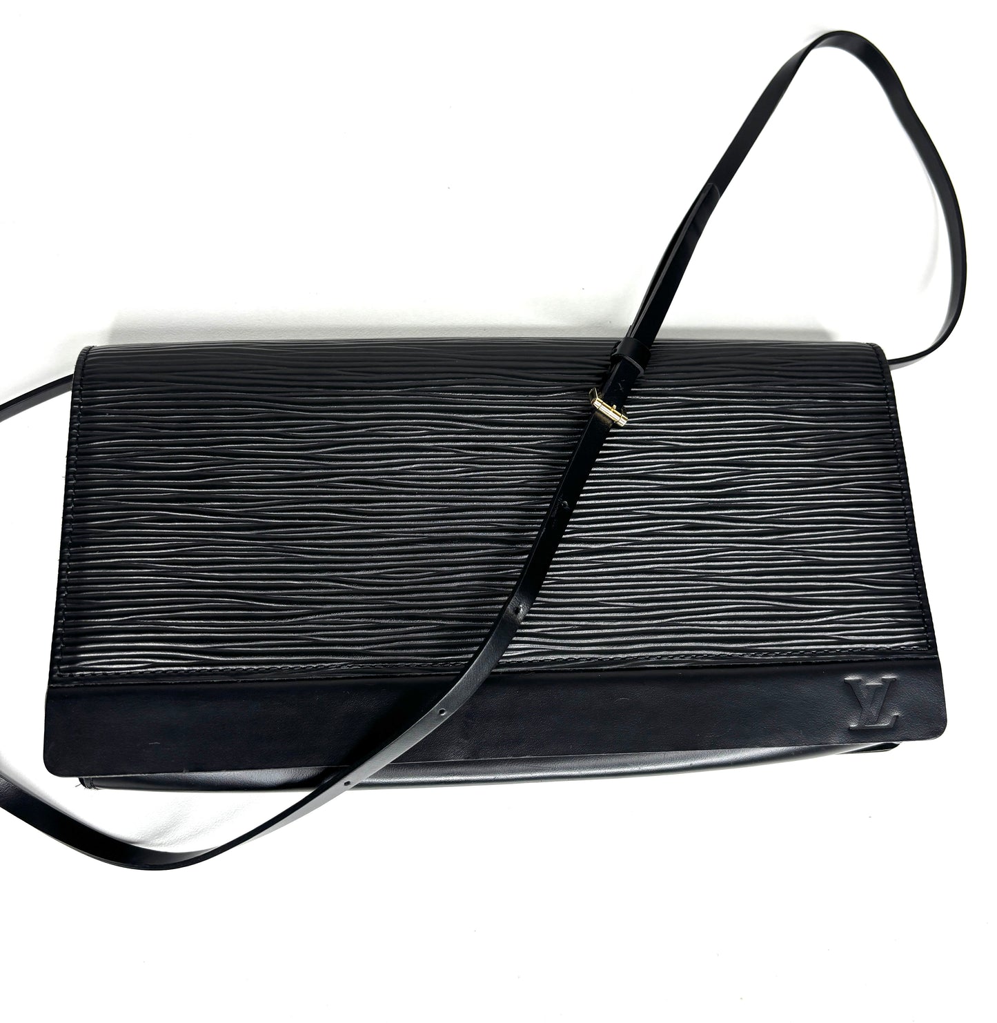 Louis Vuitton Hornfleur Black Epi Leather Pochette Clutch Bag - Preloved