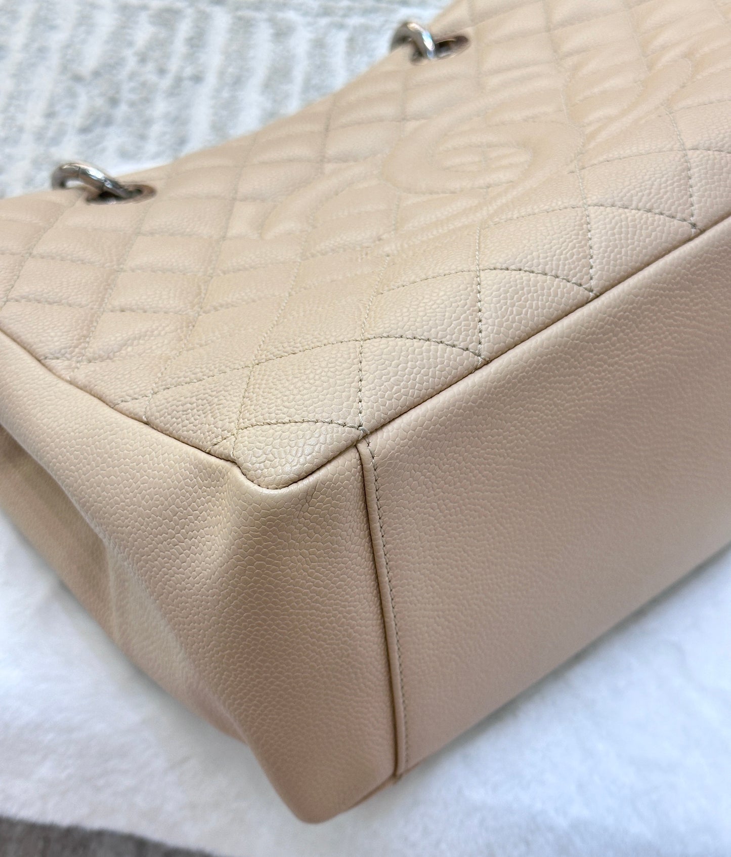 Chanel GST Beige Caviar Shw Bag