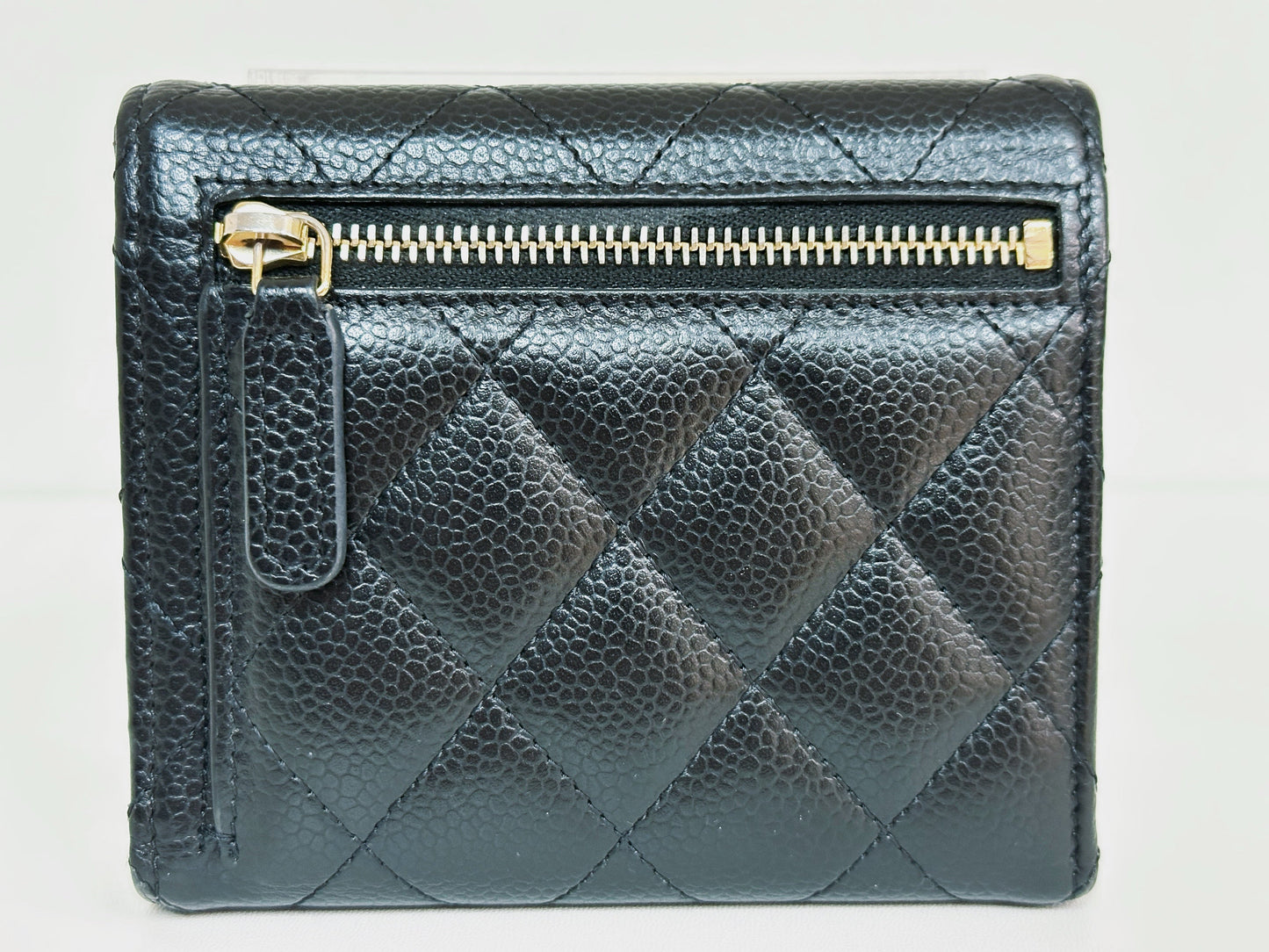 CHANEL CLASSIC TRIFOLD COMPACT IN BLACK CAVIAR  WALLET GHW UPKJ holo