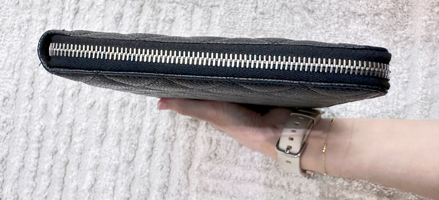 CHANEL Caviar Quilted Zip Around Notebook Agenda Cover Black