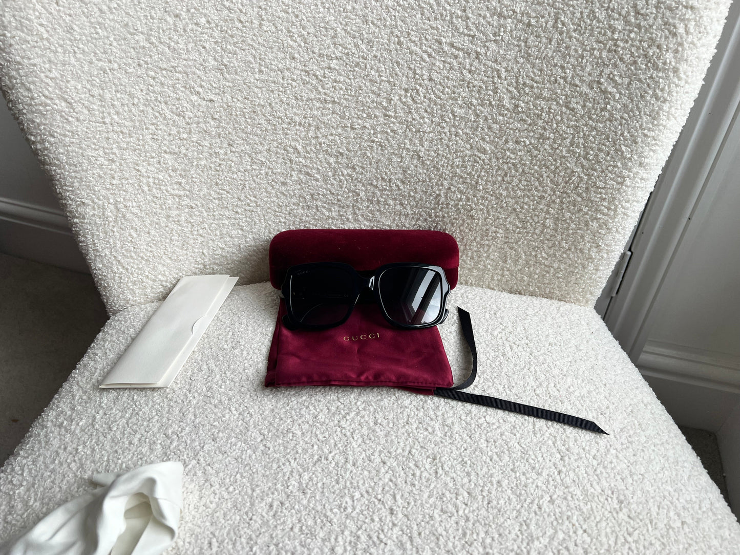 Gucci GG 1070S Sunglasses in Black (RRP £280)