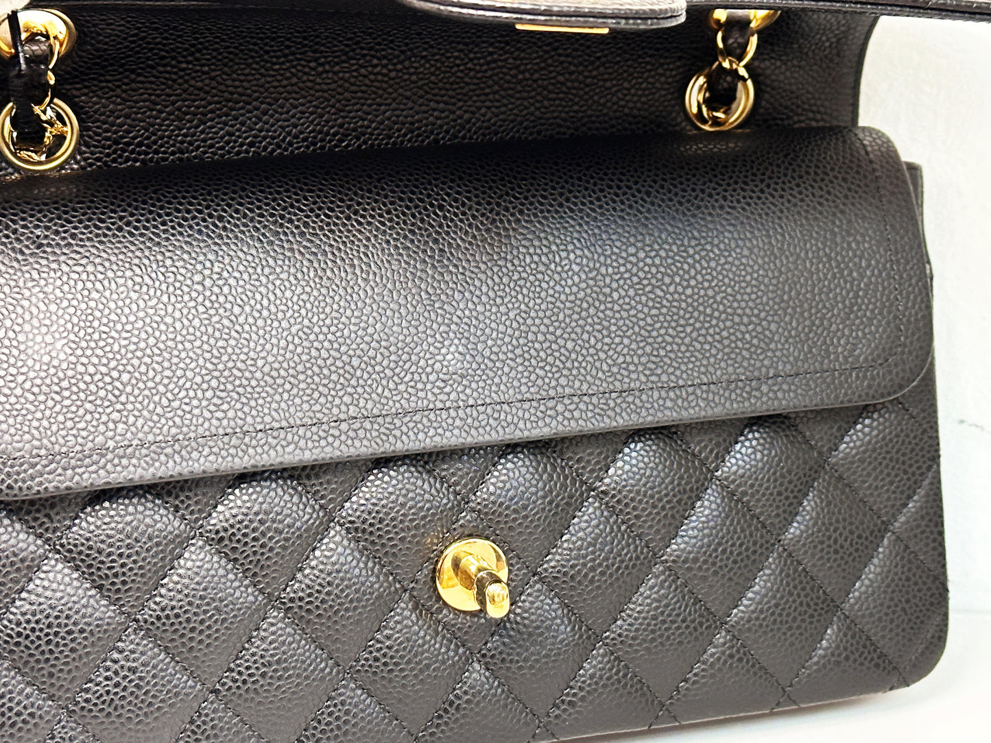CHANEL Classic Double Flap Medium Shoulder Bag Black Caviar 24k GHW 1125 holo card