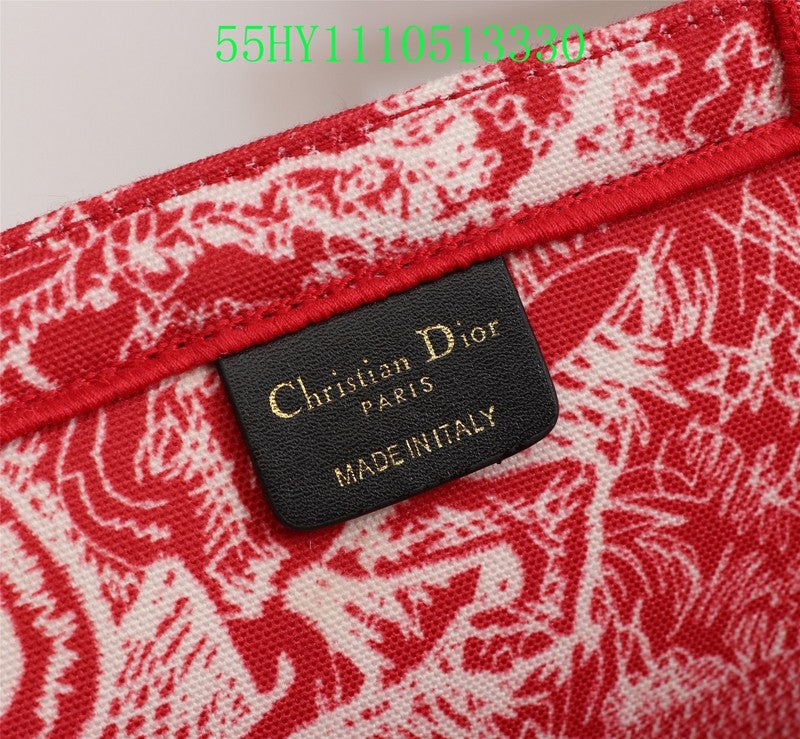 Christian Dior Luxury Bag - The Tote   197