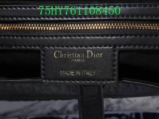 Christian Dior Luxury Bag - The Tote   492