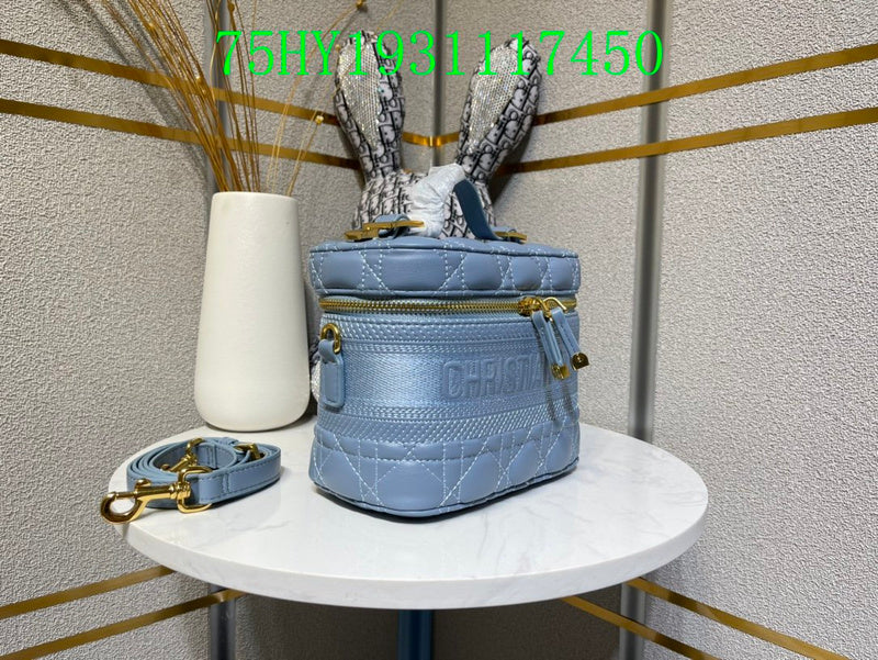 Christian Dior Luxury - The Tote   673