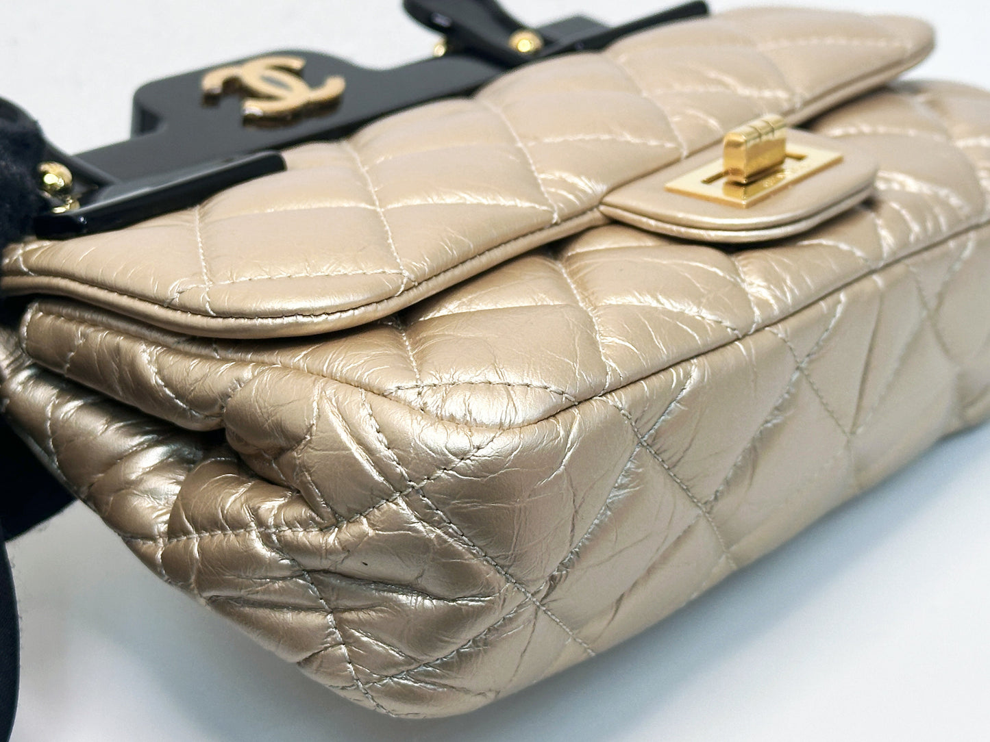 Chanel Aged Calfskin Quilted 2.55 Reissue Mini Hanger Flap Gold 2355 holo card