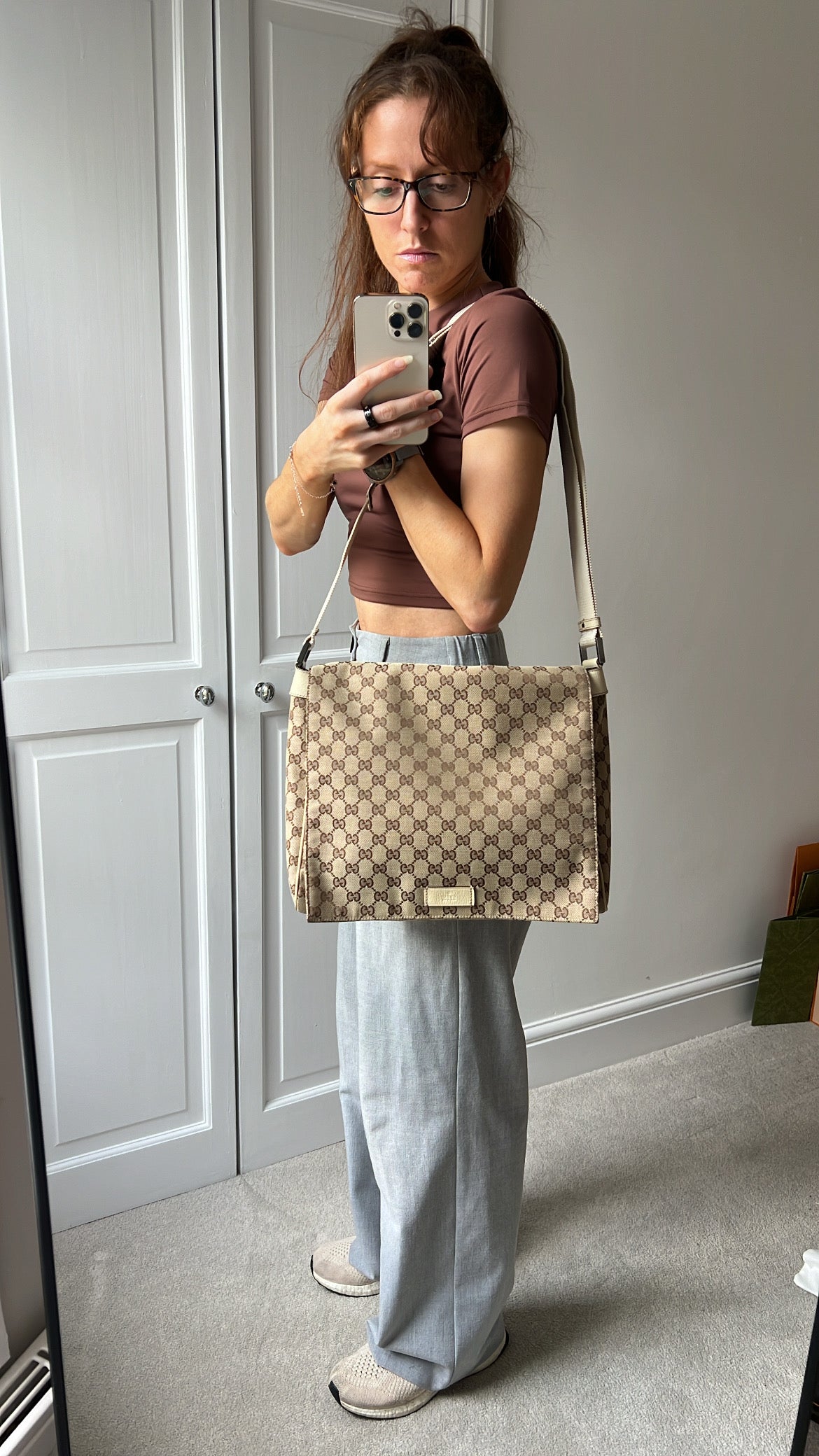 Gucci GG White Beige Canvas Messenger Bag