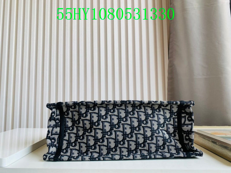 Christian Dior Luxury Bag - The Tote   256