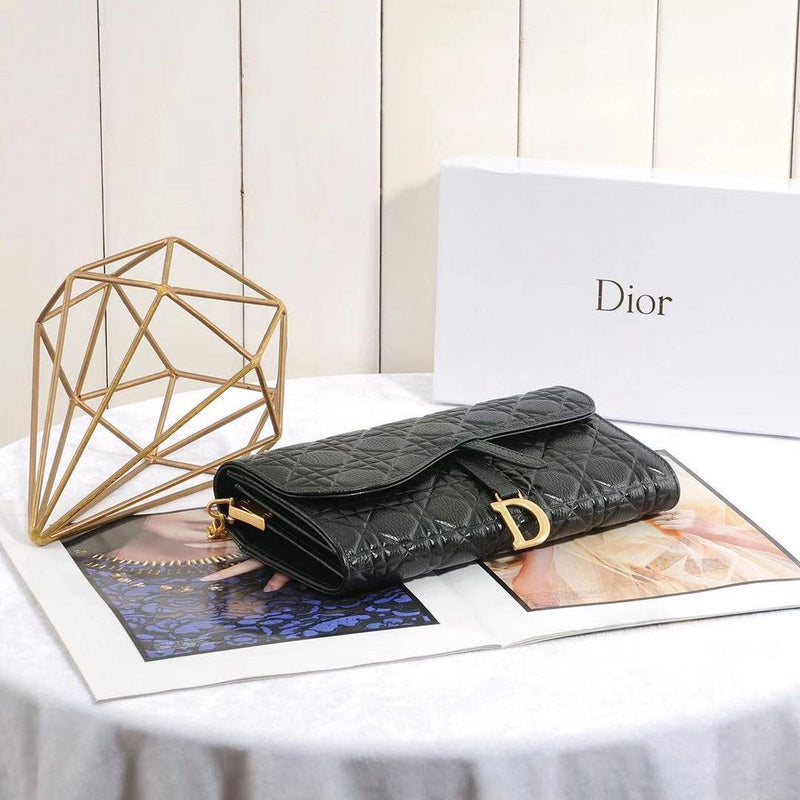 Christian Dior Luxury - The Tote   657