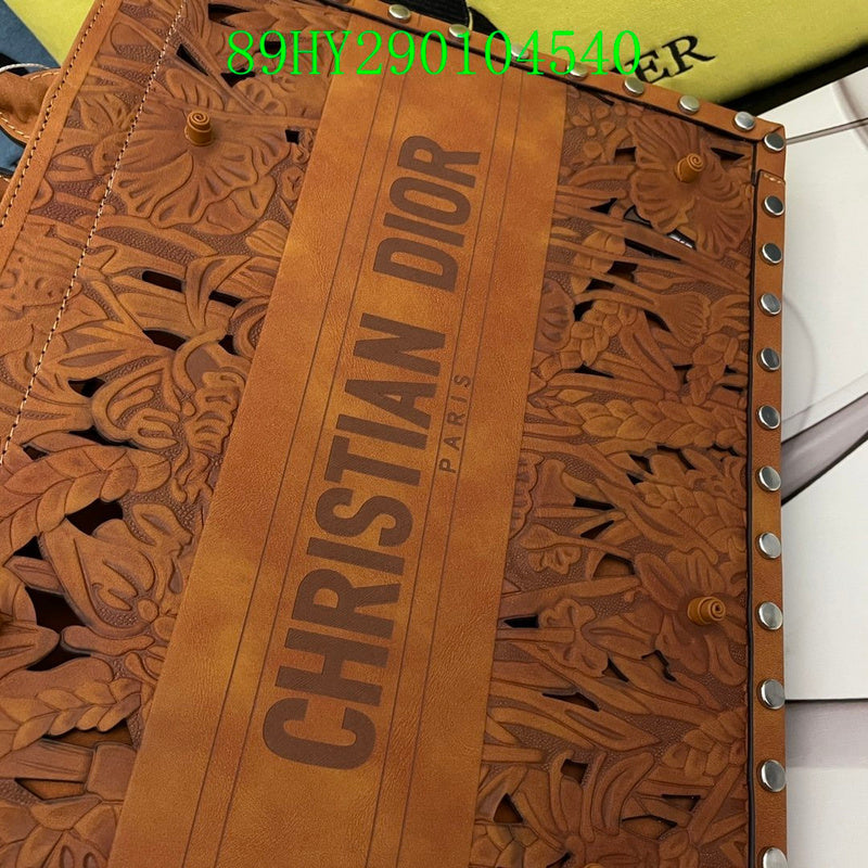 Christian Dior Luxury Bag - The Tote   320