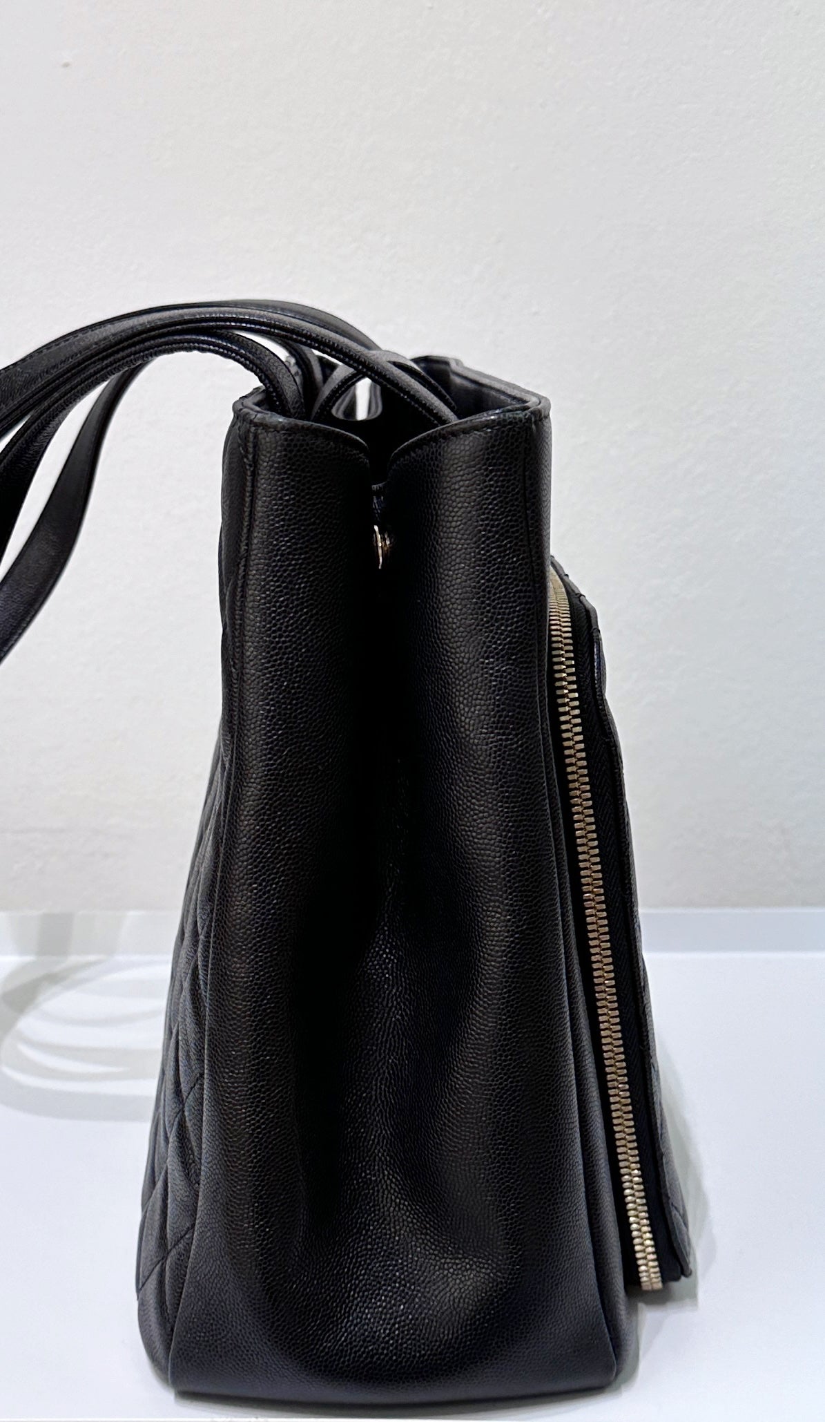 CHANEL Business Affinity Shopping Tote Caviar Black GHW