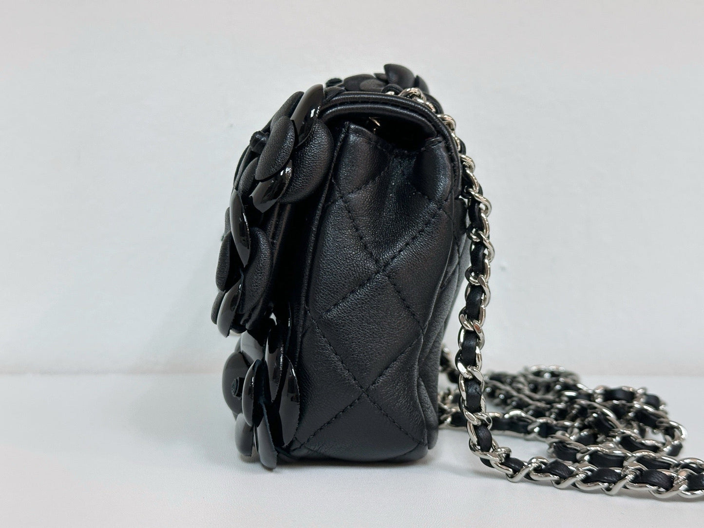 CHANEL Camellia Lambskin Patent Around Flap Crossbody Bag holo card 2246