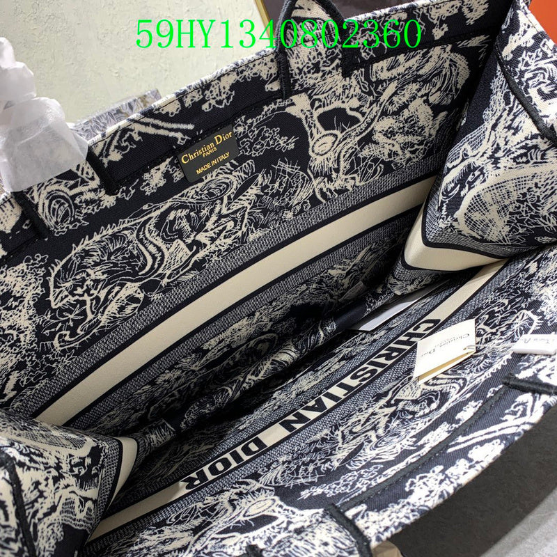 Christian Dior Luxury Bag - The Tote   340