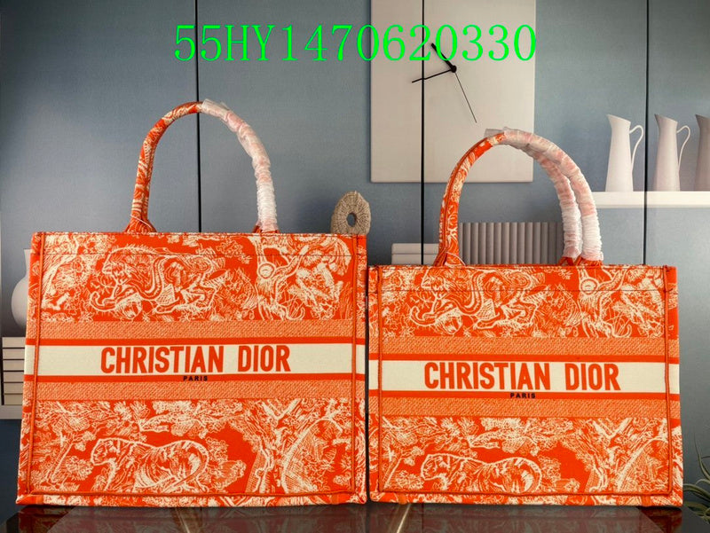 Christian Dior Luxury Bag - The Tote   194