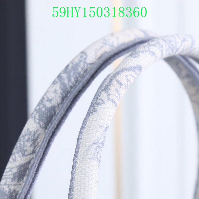 Christian Dior Luxury Bag - The Tote   216